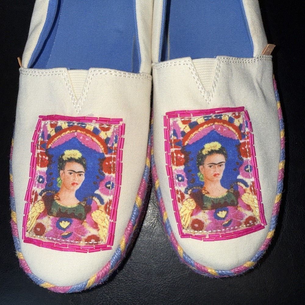 Tom's Frida Kahlo Excellent Preowned Shoes Sz 10 - Picture 2 of 8